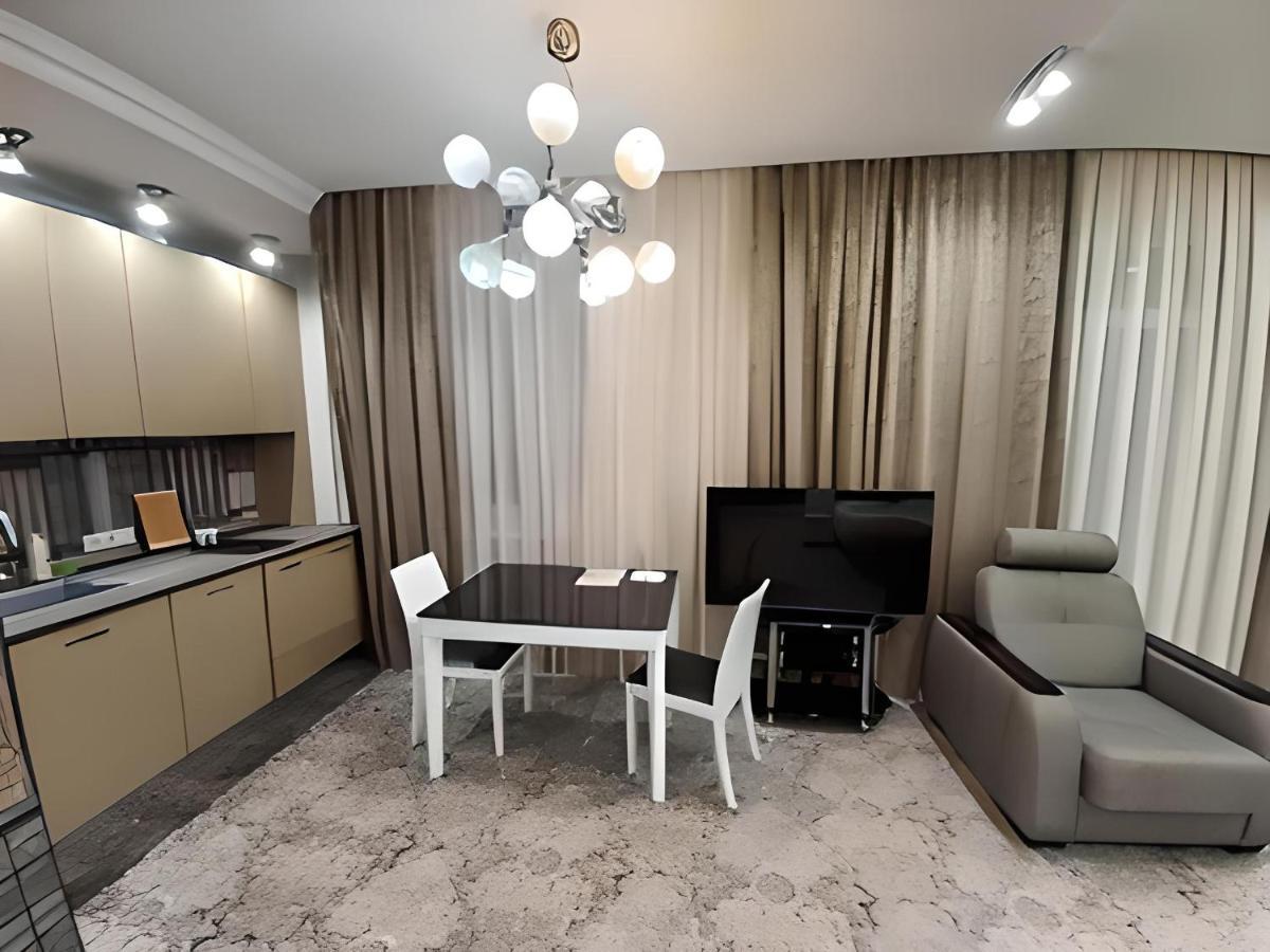 Inn Home Apartments In Kiev Center ภายนอก รูปภาพ