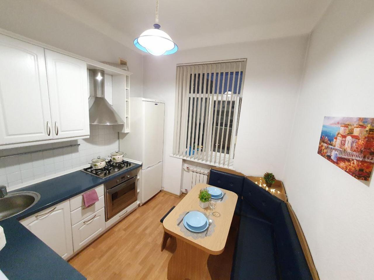 Inn Home Apartments In Kiev Center ภายนอก รูปภาพ
