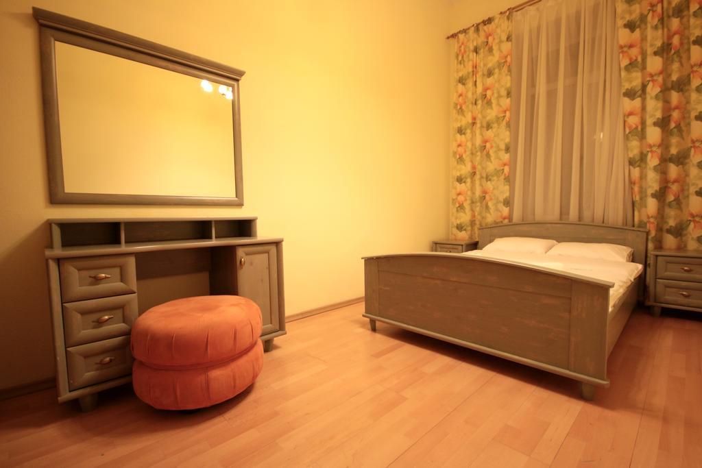 Inn Home Apartments In Kiev Center ภายนอก รูปภาพ