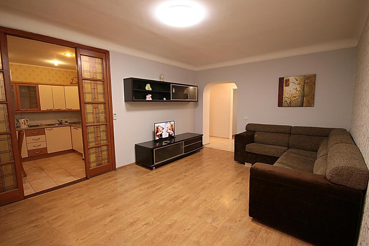 Inn Home Apartments In Kiev Center ภายนอก รูปภาพ