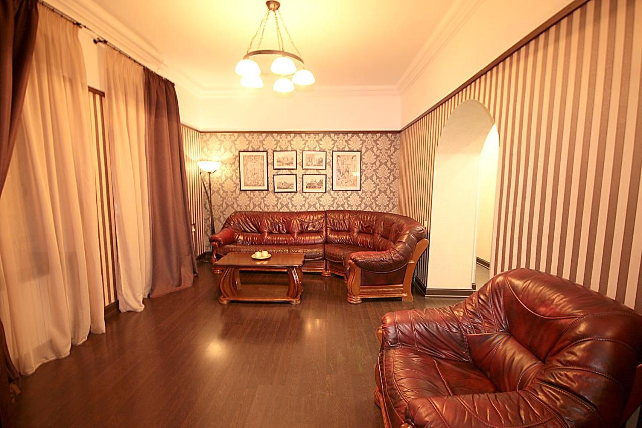 Inn Home Apartments In Kiev Center ภายนอก รูปภาพ