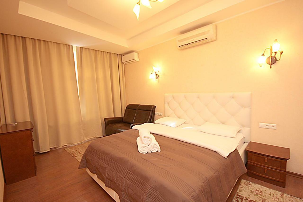 Inn Home Apartments In Kiev Center ภายนอก รูปภาพ
