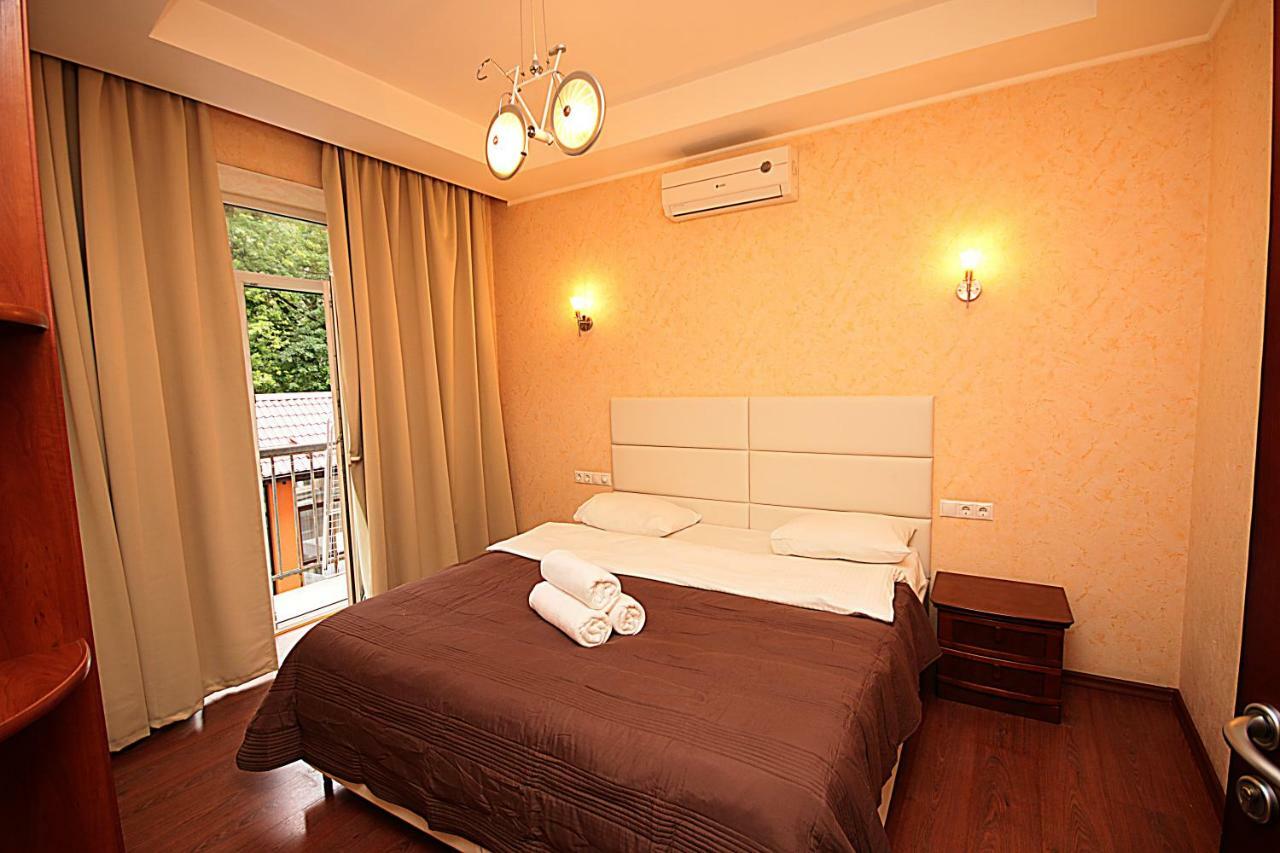 Inn Home Apartments In Kiev Center ภายนอก รูปภาพ