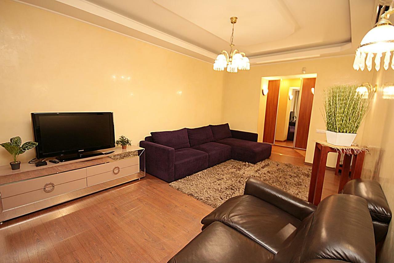 Inn Home Apartments In Kiev Center ภายนอก รูปภาพ