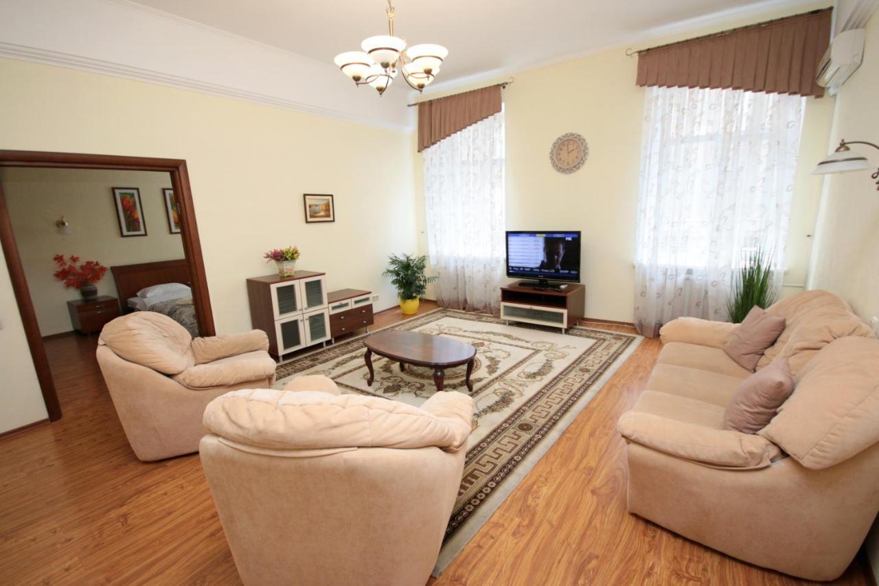 Inn Home Apartments In Kiev Center ภายนอก รูปภาพ