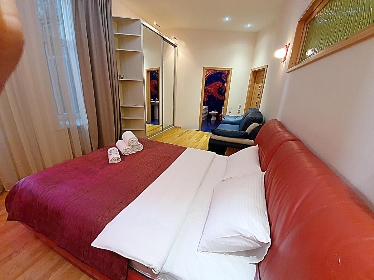 Inn Home Apartments In Kiev Center ภายนอก รูปภาพ